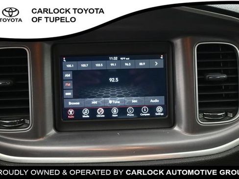 Used 2022 Dodge Charger SXT RWD image 26