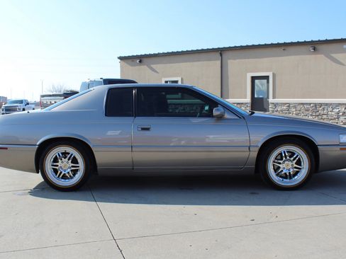 Used 2000 Cadillac Eldorado Touring image 31