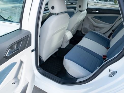 New 2026 Volkswagen Jetta SE image 28