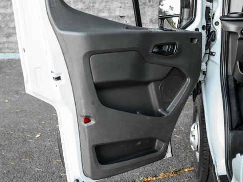 Used 2023 Ford Transit 250 Medium Roof AWD w/ Load Area Protection Package image 19