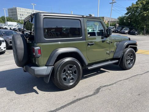 Used 2022 Jeep Wrangler Sport AWD/4WD image 8