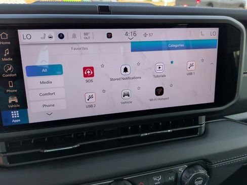 New 2025 Jeep Gladiator High Tide image 29