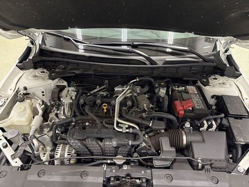 Used 2024 Nissan Altima 2.5 SL image 10