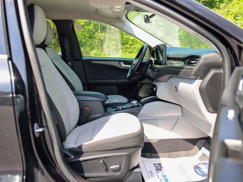 Certified 2023 Ford Escape Active w/ Tech Pack #2 AWD/4WD image 9