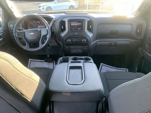 Certified 2021 Chevrolet Silverado 1500 Custom image 19
