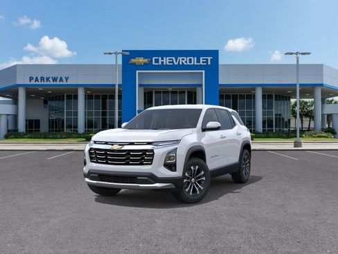 New 2026 Chevrolet Equinox LT image 8