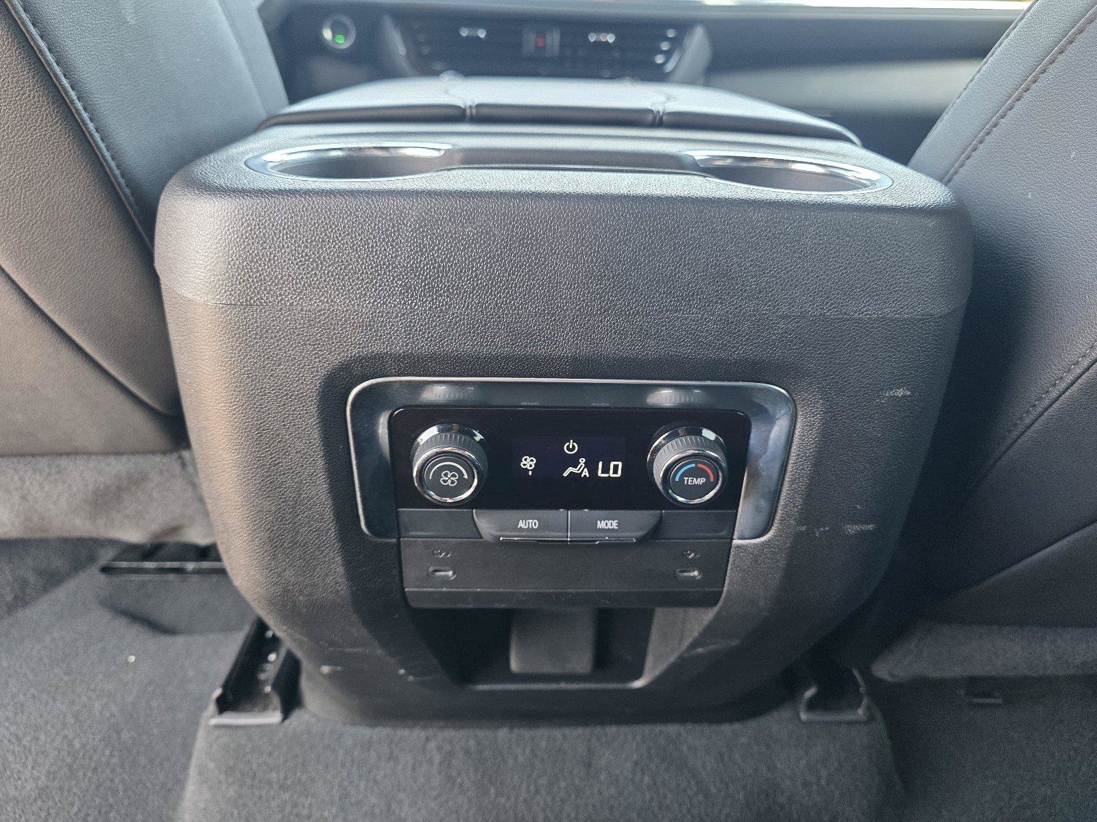 Used 2025 Chevrolet Tahoe LT RWD image 28