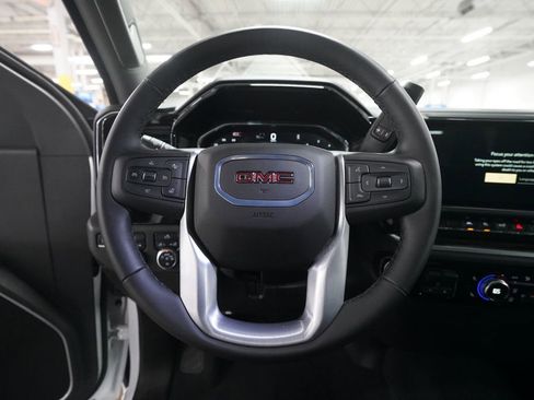 Used 2025 GMC Sierra 1500 Elevation AWD/4WD image 4