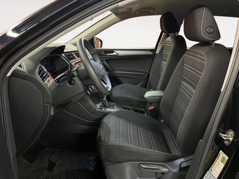 Used 2022 Volkswagen Tiguan S FWD image 11