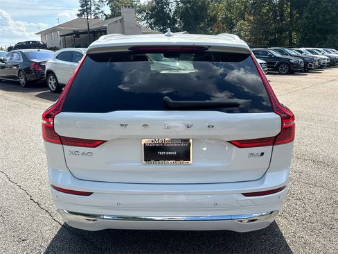 Used 2022 Volvo XC60 B6 Inscription w/ Advanced Package image 6