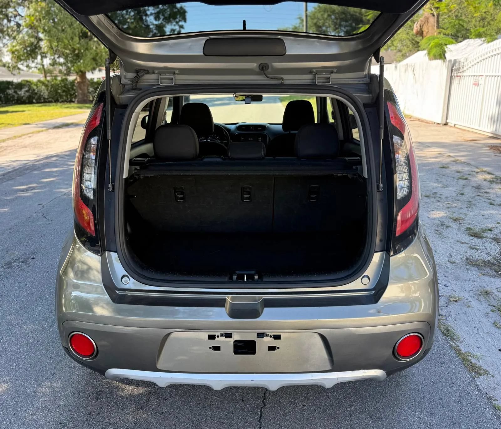 Used 2017 Kia Soul + FWD image 6