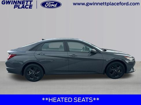 Used 2023 Hyundai Elantra Blue FWD image 4