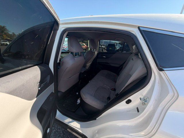 Used 2021 Toyota Venza LE w/ Carpet Mat Package (TMS) AWD/4WD image 5