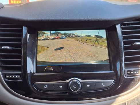 Used 2019 Chevrolet Trax LS FWD image 13