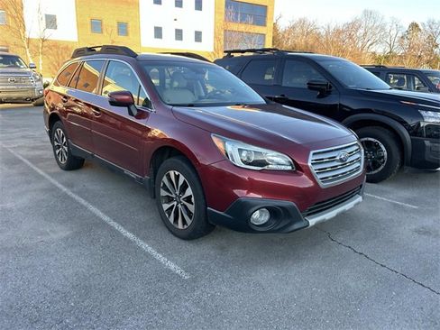 Used 2017 Subaru Outback 3.6R Limited image 3