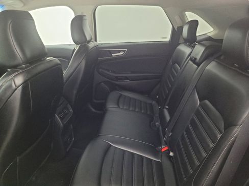 Used 2020 Ford Edge SEL FWD image 18