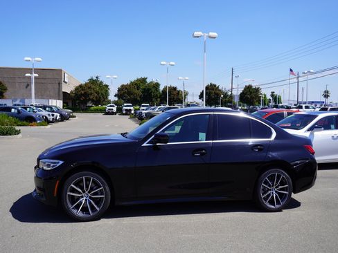 Used 2022 BMW 330i xDrive Sedan w/ Driving Assistance Package AWD/4WD image 6