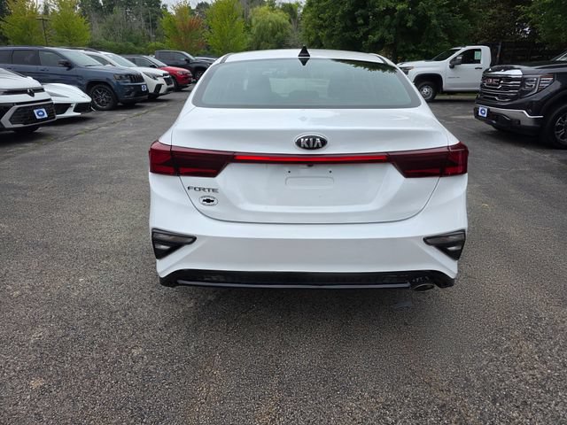 Used 2021 Kia Forte LXS FWD image 3