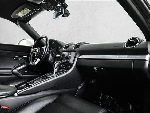 Used 2020 Porsche 718 Boxster image 21