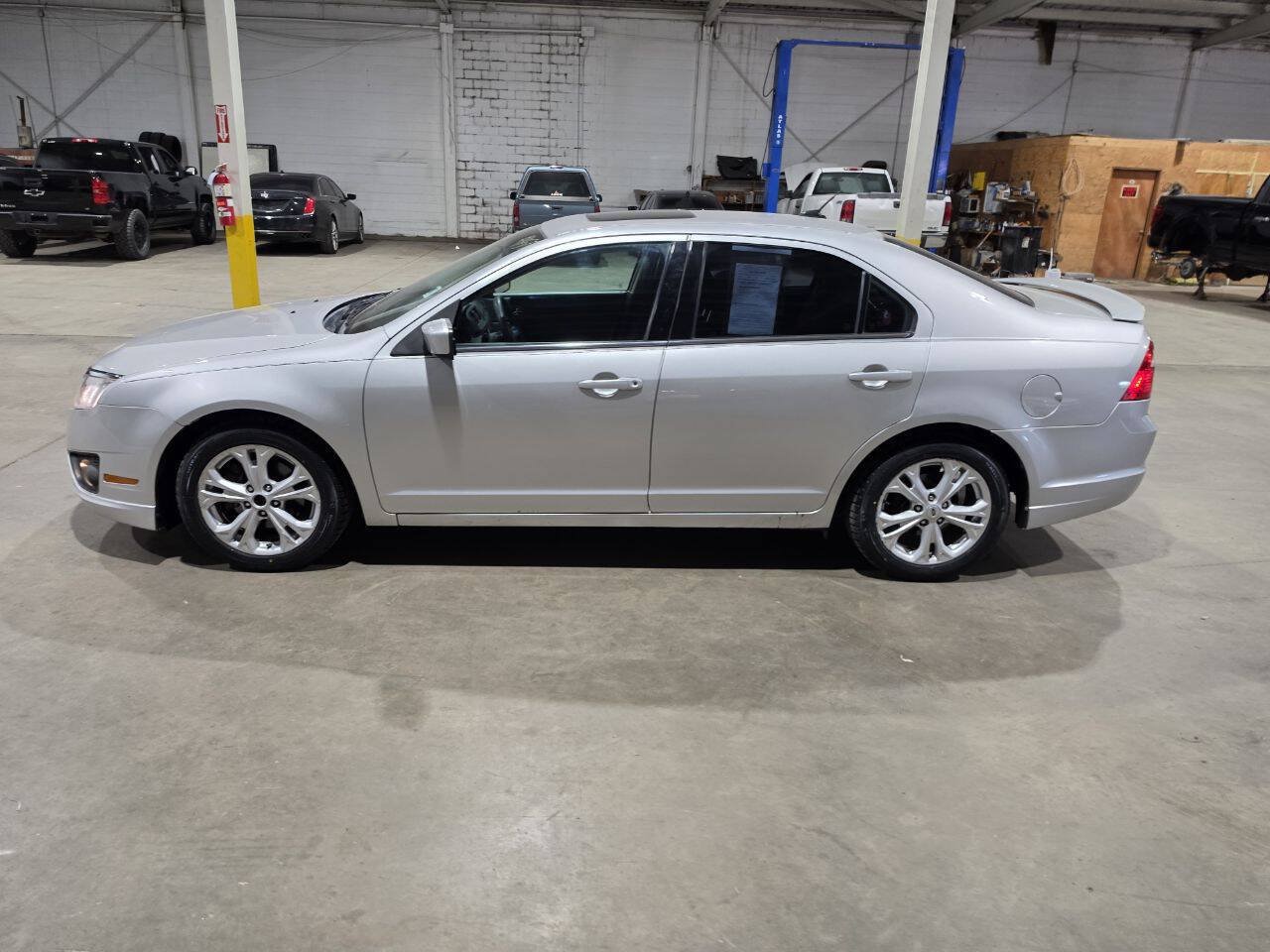Used 2012 Ford Fusion SE FWD image 5
