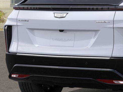 New 2026 Cadillac Lyriq Luxury image 14