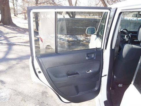 Used 2006 Scion xB image 25