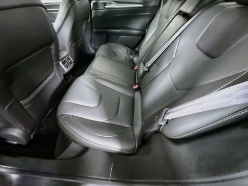 Used 2014 Ford Fusion Titanium FWD image 26