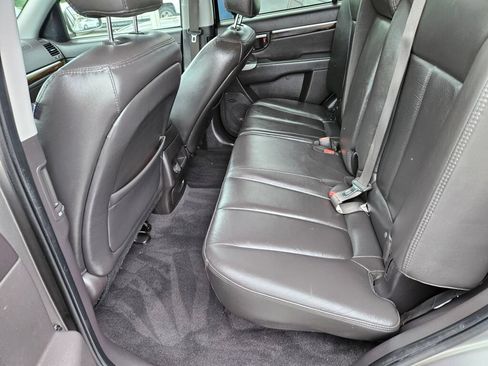 Used 2012 Hyundai Santa Fe Limited w/ Navigation Pkg 4 FWD image 10