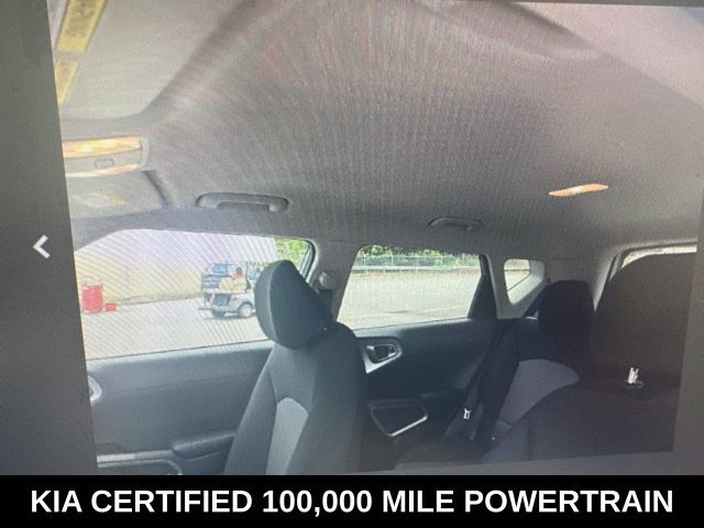 Certified 2025 Kia Soul LX w/ LX Technology Package FWD image 8