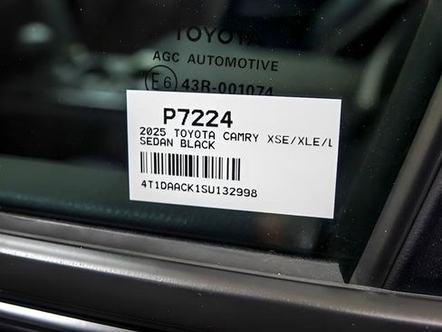Certified 2025 Toyota Camry SE image 28