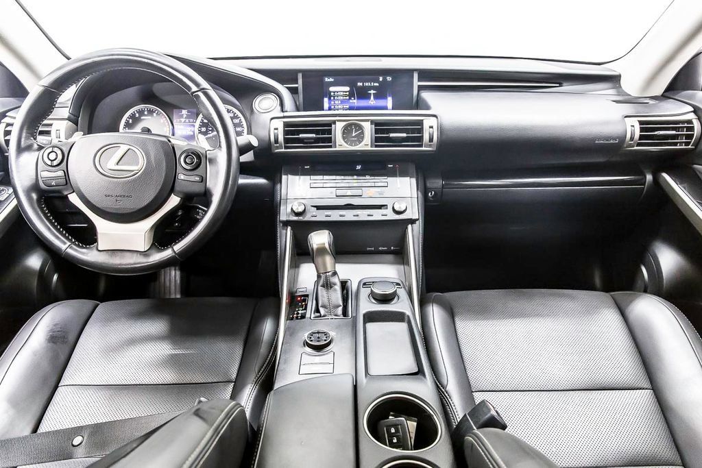 Used 2016 Lexus IS 200t RWD image 17
