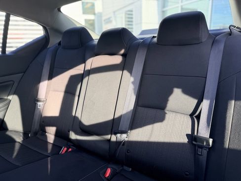 Used 2024 Nissan Altima 2.5 SV image 15