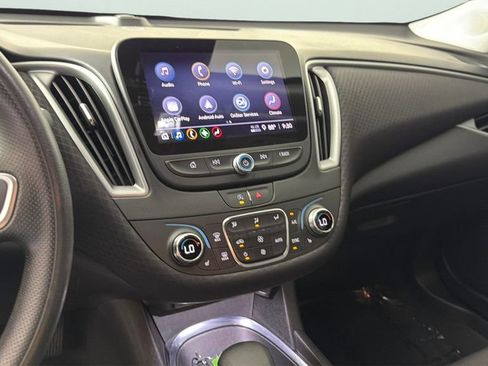 Used 2023 Chevrolet Malibu LT FWD image 22
