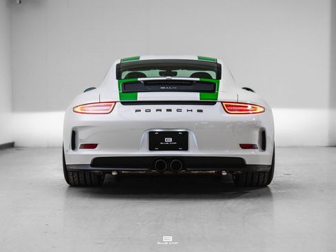 Used 2016 Porsche 911 R image 8