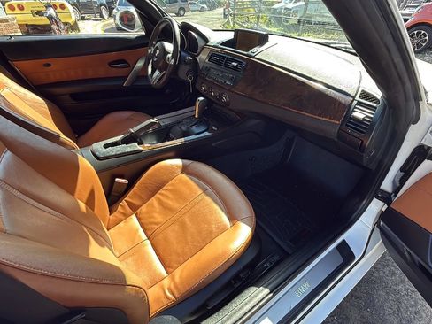 Used 2007 BMW Z4 3.0si RWD image 19
