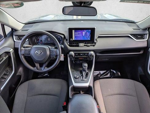 Used 2023 Toyota RAV4 LE AWD/4WD image 17