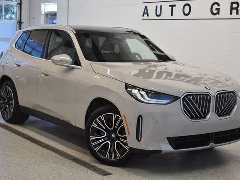 Used 2025 BMW X3 xDrive30i AWD/4WD image 1