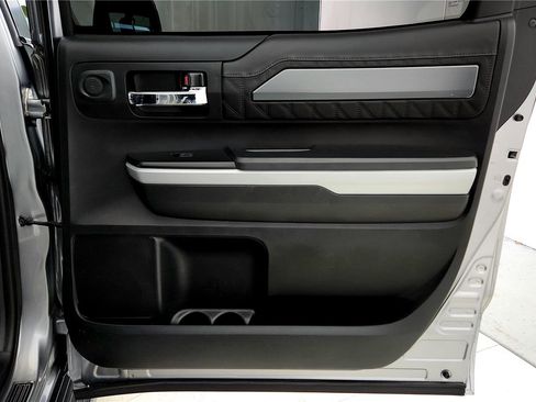 Used 2020 Toyota Tundra Platinum image 18