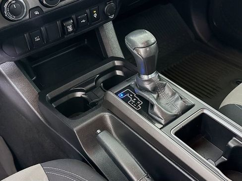 Used 2023 Toyota Tacoma TRD Off-Road image 19