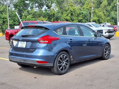 Used 2018 Ford Focus Titanium FWD image 2