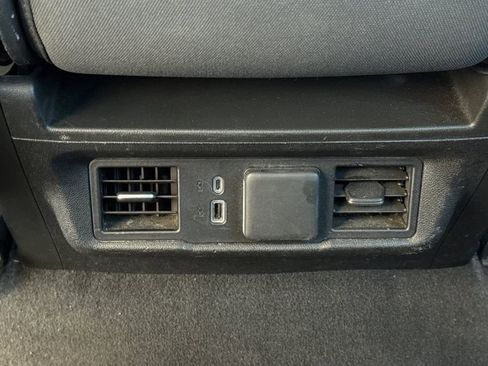 Used 2025 Chevrolet Silverado 1500 LT image 20