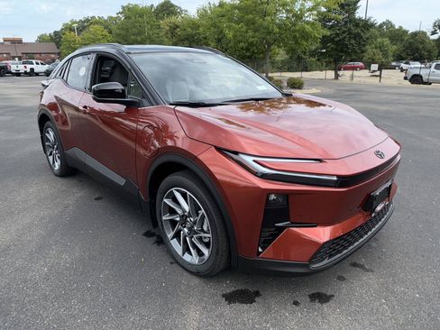 New 2026 Toyota C-HR AWD/4WD image 6