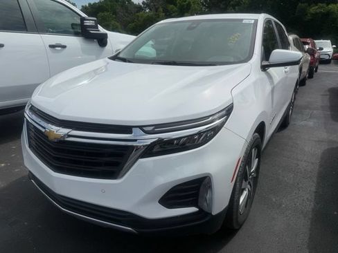 Used 2024 Chevrolet Equinox LT w/ LPO, Floor Liner Package FWD image 1