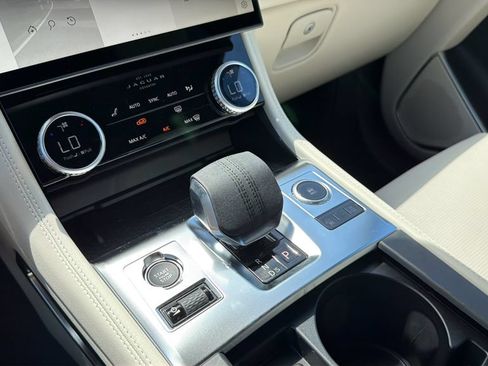 New 2026 Jaguar F-PACE R-Dynamic S AWD/4WD image 18