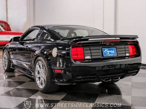 Used 2006 Ford Mustang GT Premium image 9