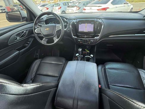 Used 2018 Chevrolet Traverse Premier image 96