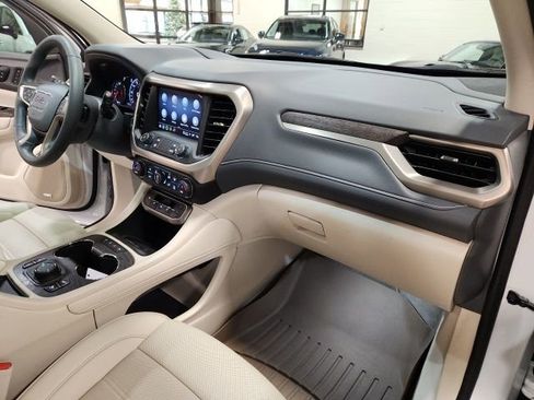 Certified 2023 GMC Acadia Denali w/ Denali Ultimate Package image 35