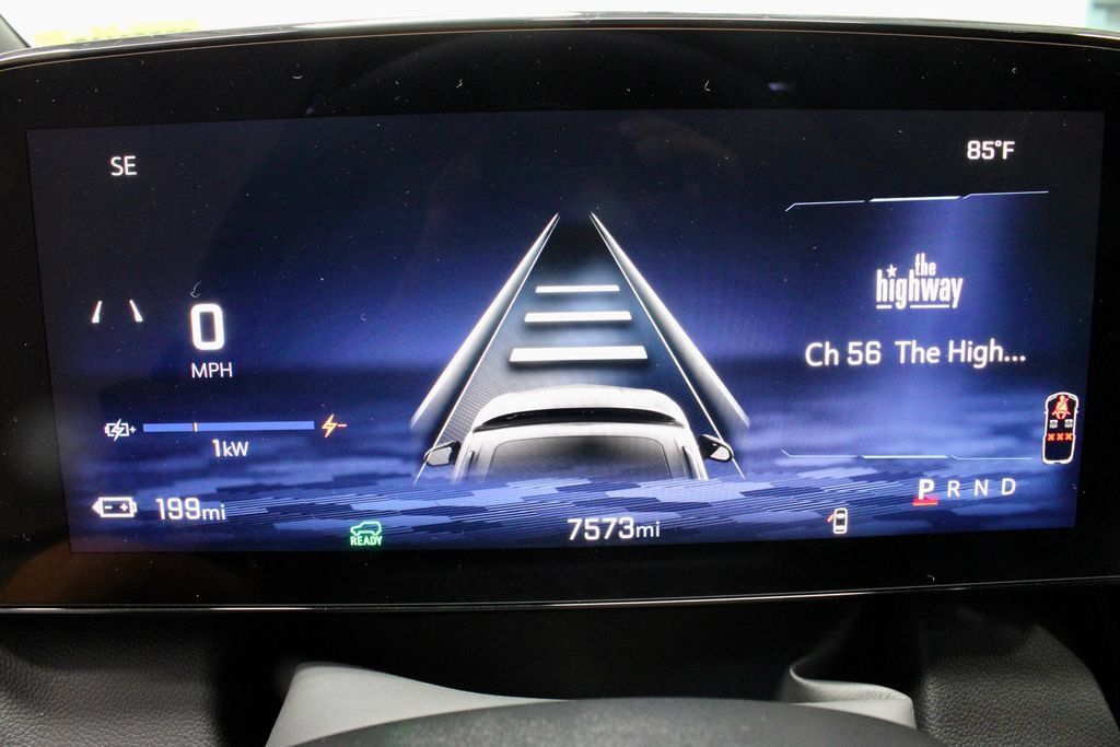 Used 2025 Chevrolet Equinox EV LT FWD image 26