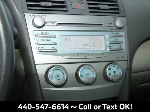 Used 2009 Toyota Camry LE image 36