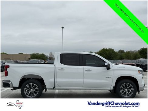 New 2026 Chevrolet Silverado 1500 LT w/ Texas Edition Plus RWD image 3